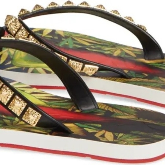 SOLDxxxxxxxMontezazou Studded Flip FlopCHRISTIAN LOUBOUTIN - Picture 3 of 4